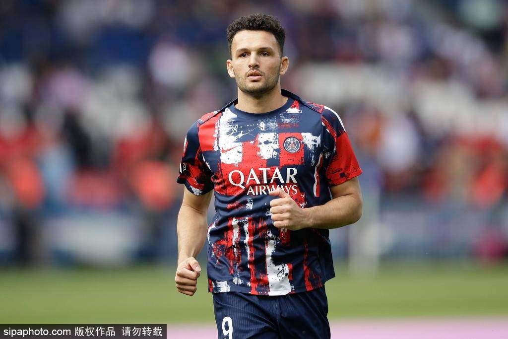 皇马与曼城大战前夕：姆巴佩替补引发关注