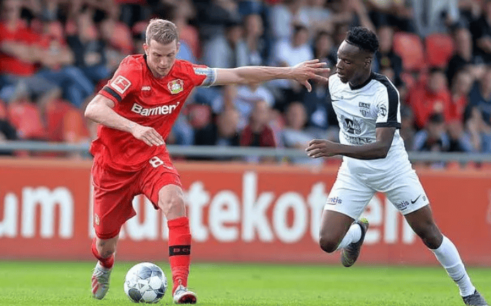 勒沃库森保持留力德甲，柏林联合难攻易守，