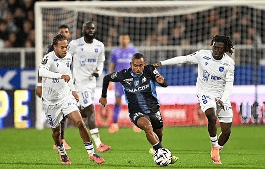 欧冠卡位战遇保级死士！马赛主场誓斩欧塞尔，3分如探囊取物？